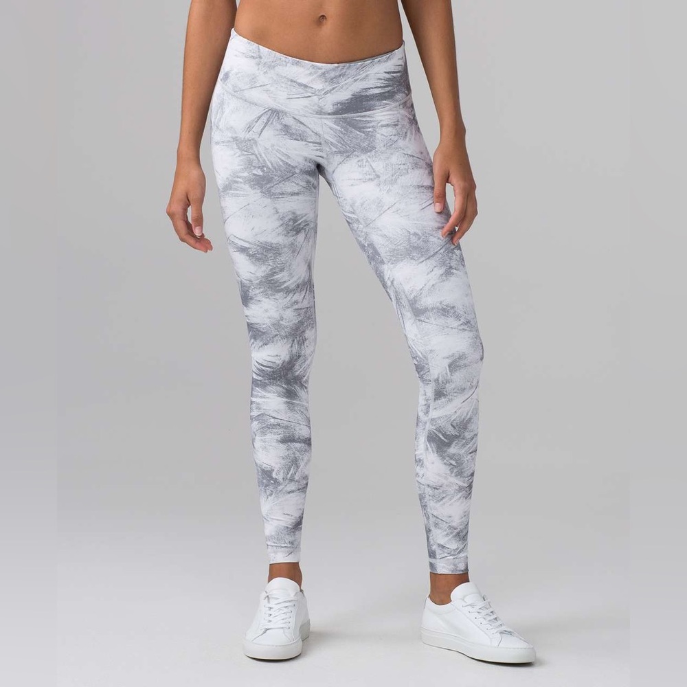 White and Grey Lululemon Wonder Under Leggings Size 8